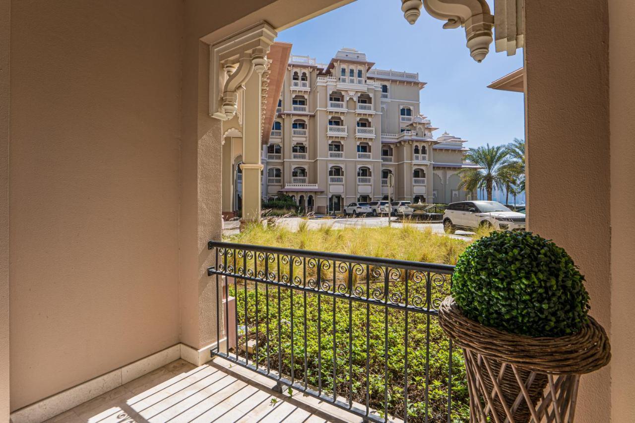 Higuests - Luxurious 1br In Palms With Private Access شقة