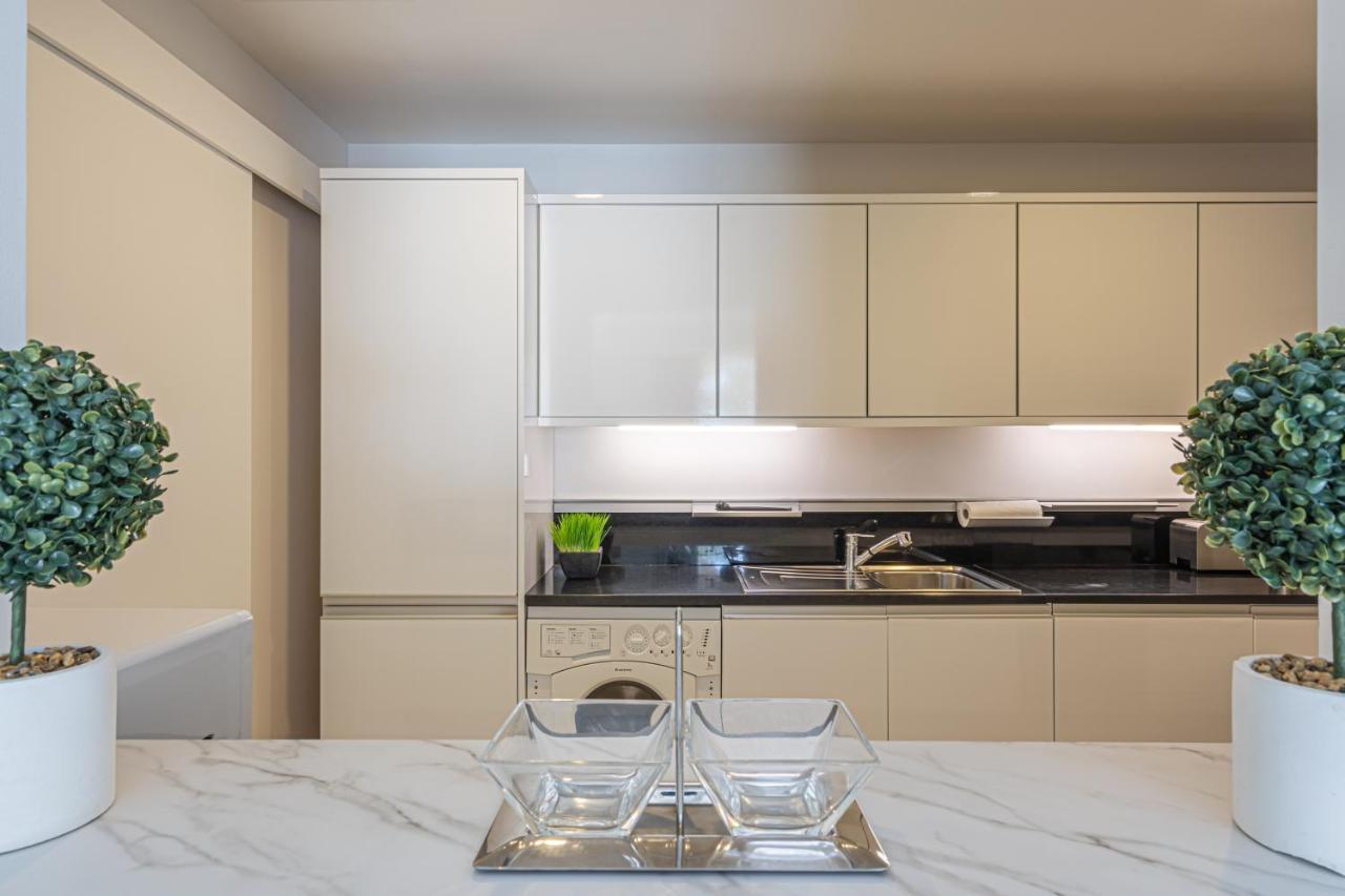 Higuests - Luxurious 1br In Palms With Private Access Appartement *